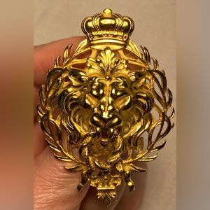 Lion Head Brooch Pin Gold Tone MCM Regal Statement Jewelry Leo Vintage 1960s